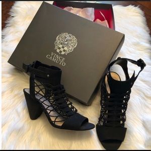 Vince Camuto Black 8.5 Wide Evel heels